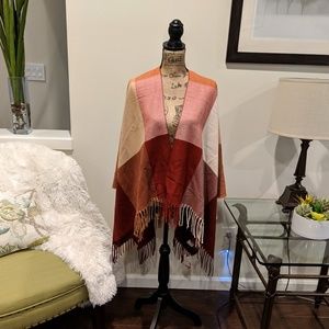 Siizu Wrap in Cranberry NWT